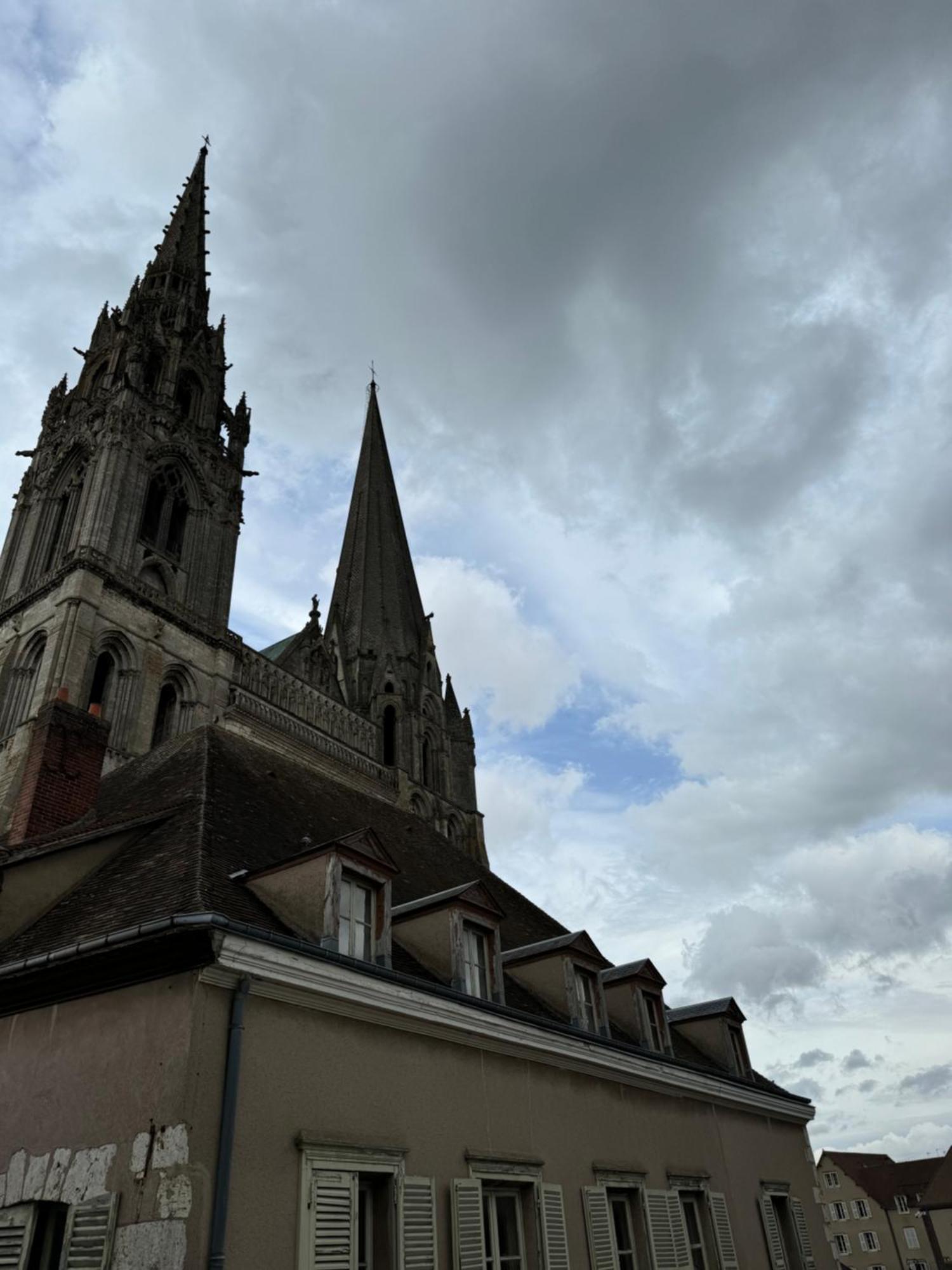 Le Cheval Gris - Parvis Cathedrale - Hyper Centre Apartment ชาร์ตร ภายนอก รูปภาพ
